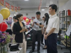 长沙市政府研究室副主任蒋志国一行考察潭州教育