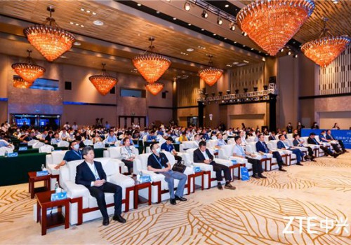 筑路数字经济 共赢云网生态 中兴通讯举办2022年度云网生态峰会