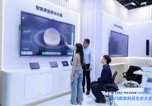 希沃亮相2025数智科技大会，“AI+教育”全场景方案备受瞩目