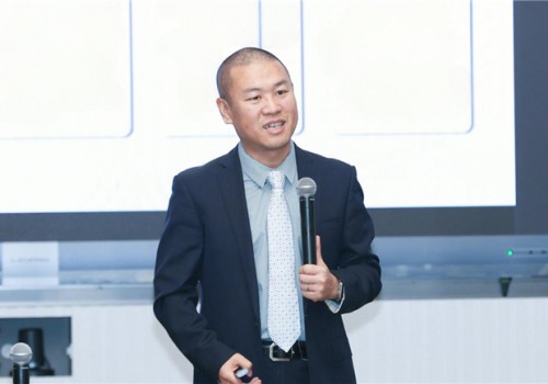 华图教育全体上飞书：把二十五年的教学经验，装进 AI 的“智慧讲台”