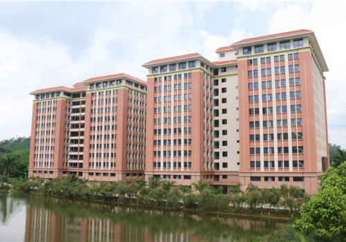 广州东华职业学院：让每个学生都与产业前沿“零距离”
